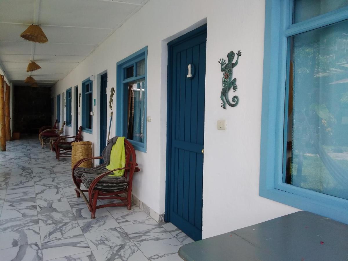 Albergue Casa Blanca - San Pedro San Pedro La Laguna Exterior foto